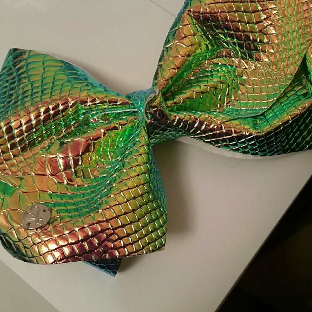 Rare Jojo Siwa metallic bow